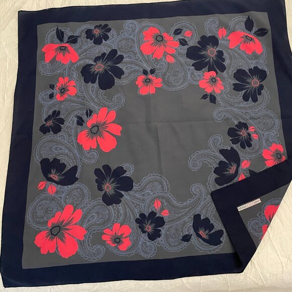 Exquisite Marco Corsari Foulard: Italian-Crafted Floral Scarf in Navy, Red, and - Picture 4 of 4